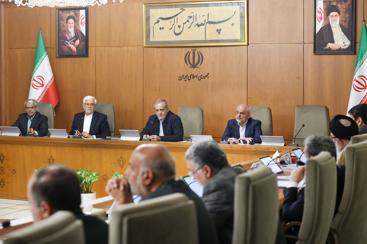 پزشکیان: مذاکره غیر مستقیم آری، مذاکره مستقیم نه!