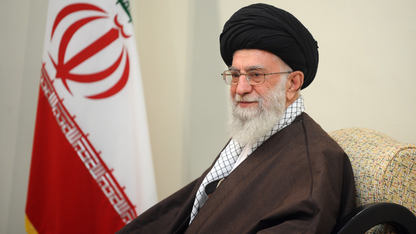 تاکید رهبر انقلاب بر عملیاتی نمودن توافق راهبردی ایران و چین