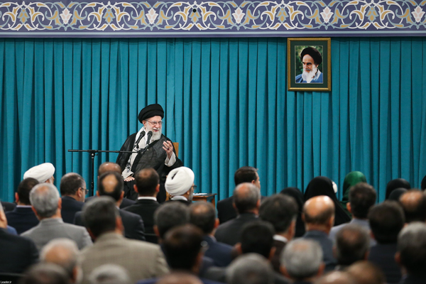 مسئولان دولتی را با تکثیر سوال و احضار نباید مشغول کرد