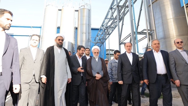 نهضت احیای واحد‌های تولیدی در کشور را دنبال می‌کنیم