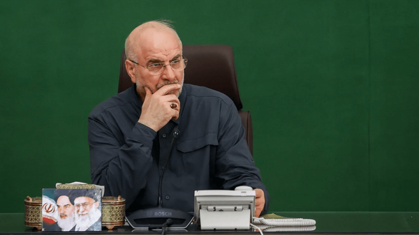 رهبر انقلاب روایت تحریف‌شده «ایران ضعیف» را اصلاح کردند