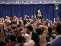  بازخوانی چهار دهه اعتماد رهبر انقلاب به دانشجو و دانشگاه